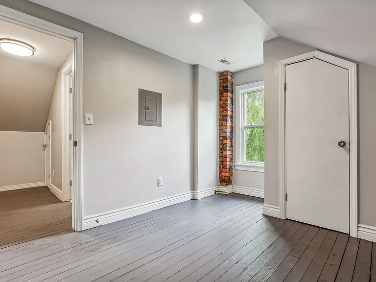2246 N 4th St — Photo 26
