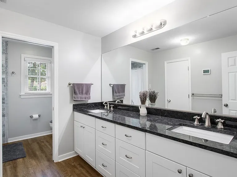 4533 Haymarket Ln — Photo 4
