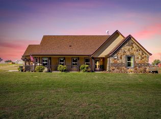 555 Munn Rd, Springtown, TX 76082