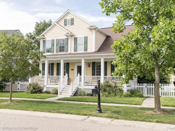 43030 Alcott Cir, Novi, MI 48377