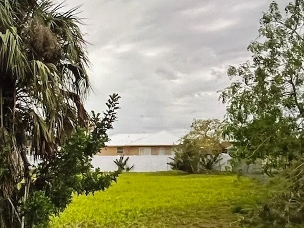 4205 14th St W, Lehigh Acres, FL 33971