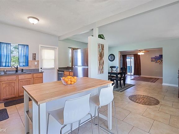 3rd image of 345 Bearcreek Dr
