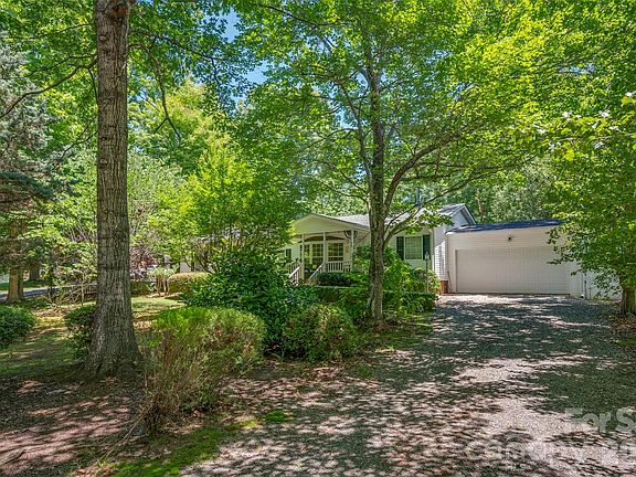 5th image of 98 Lanning Dr