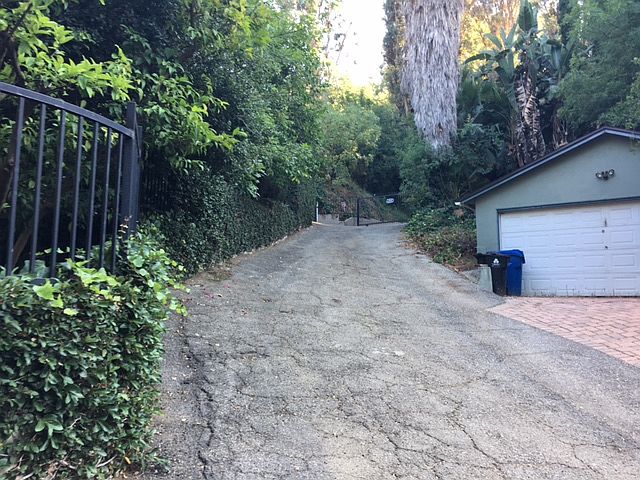 2nd image of 3713 Broadlawn Dr