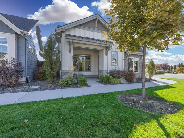 235 W Pavilion Ln, Meridian, ID 83646