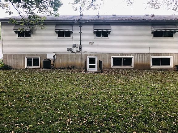 5th image of 766 Lamplight Ln