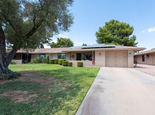 9520 W Greenway Rd, Sun City, AZ 85351