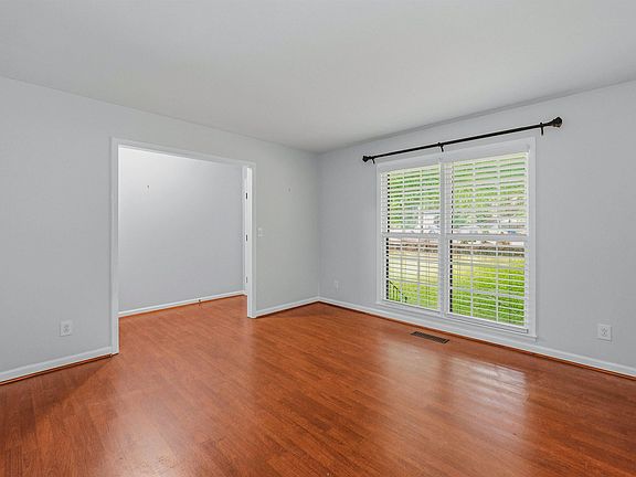 3rd image of 4221 Shiloh Ln