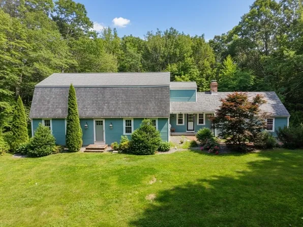 14 Oak Cir, Princeton, MA 01541