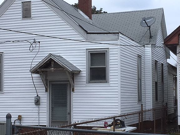 3rd image of 709 E Delaware St
