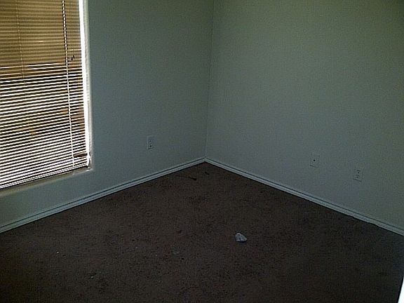 3rd image of 3014 Linda Vista Ave