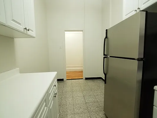 Rented by Sovereign Associates | media 10