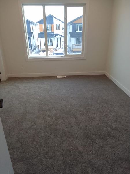 Edmonton Apartment for rent - 3 Bedrooms — photo 8
