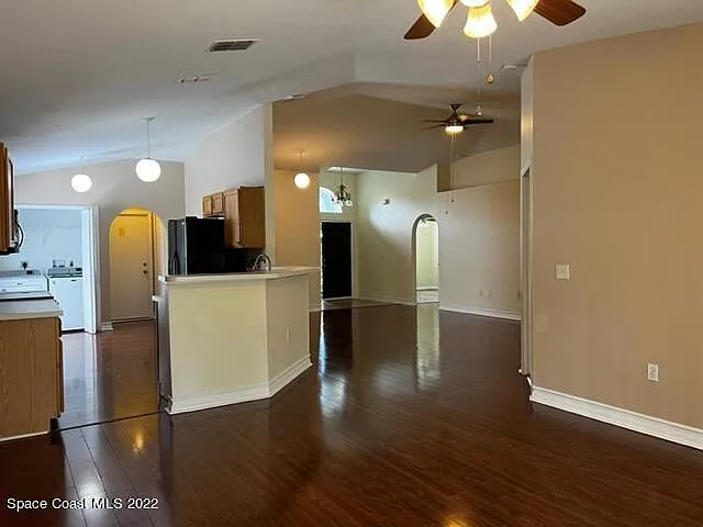 4077 Four Lakes Dr — Photo 3