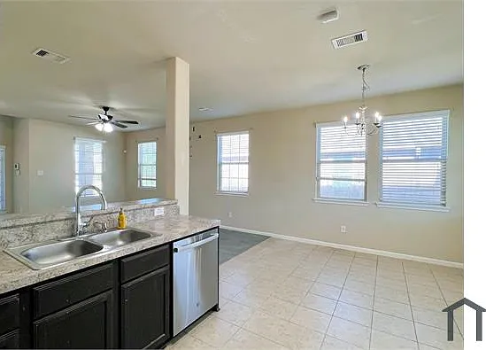 10126 Larch Creek Ct — Photo 8