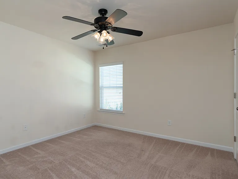 114B Clarendon St — Photo 23