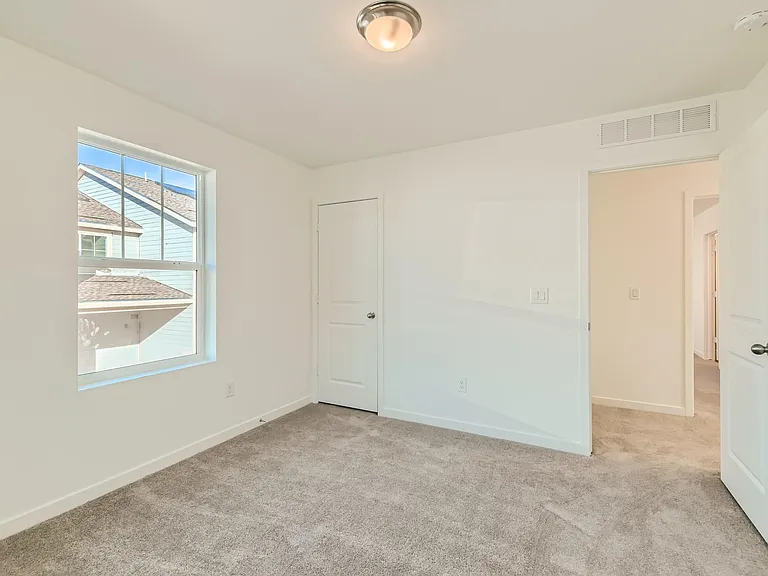 637 Acorn Pl — Photo 23