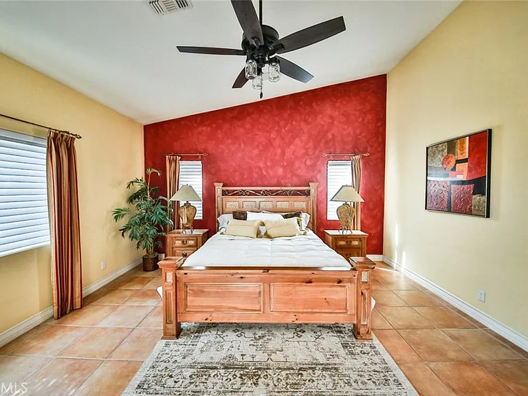 80740 Indian Springs Dr — Photo 35