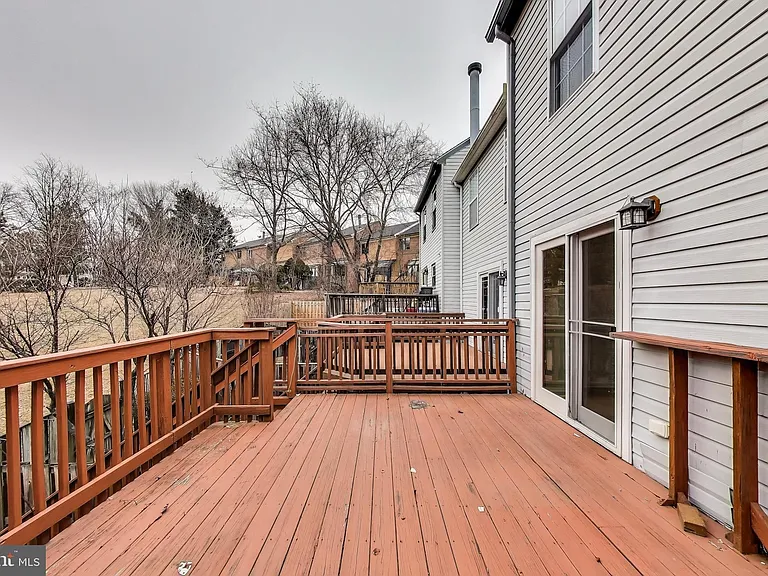20488 Summersong Ln — Photo 31