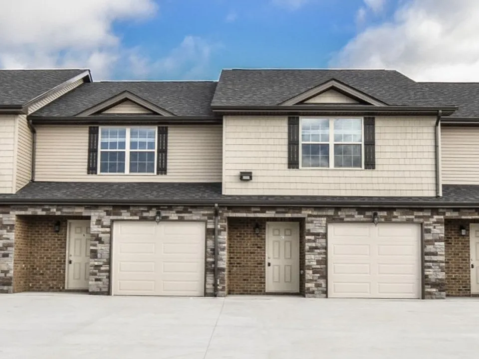 125 Melbourne Dr