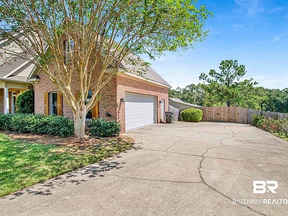 3rd image of 12878 Saddlebrook Cir