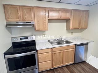 79 4th St APT 3, Bangor, ME 04401