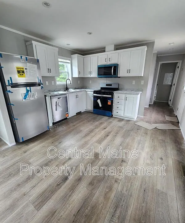 13 Austin Dr