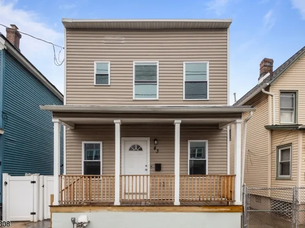 43 Atlantic St, Elizabeth City, NJ 07206