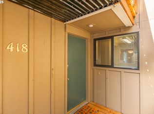 418 Stonewood Dr, Eugene, OR 97405