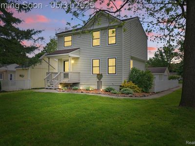 3004 Lansdowne Rd, Waterford, MI, 48329