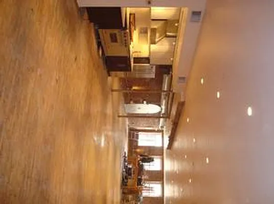 Rented by Bond New York | media 25