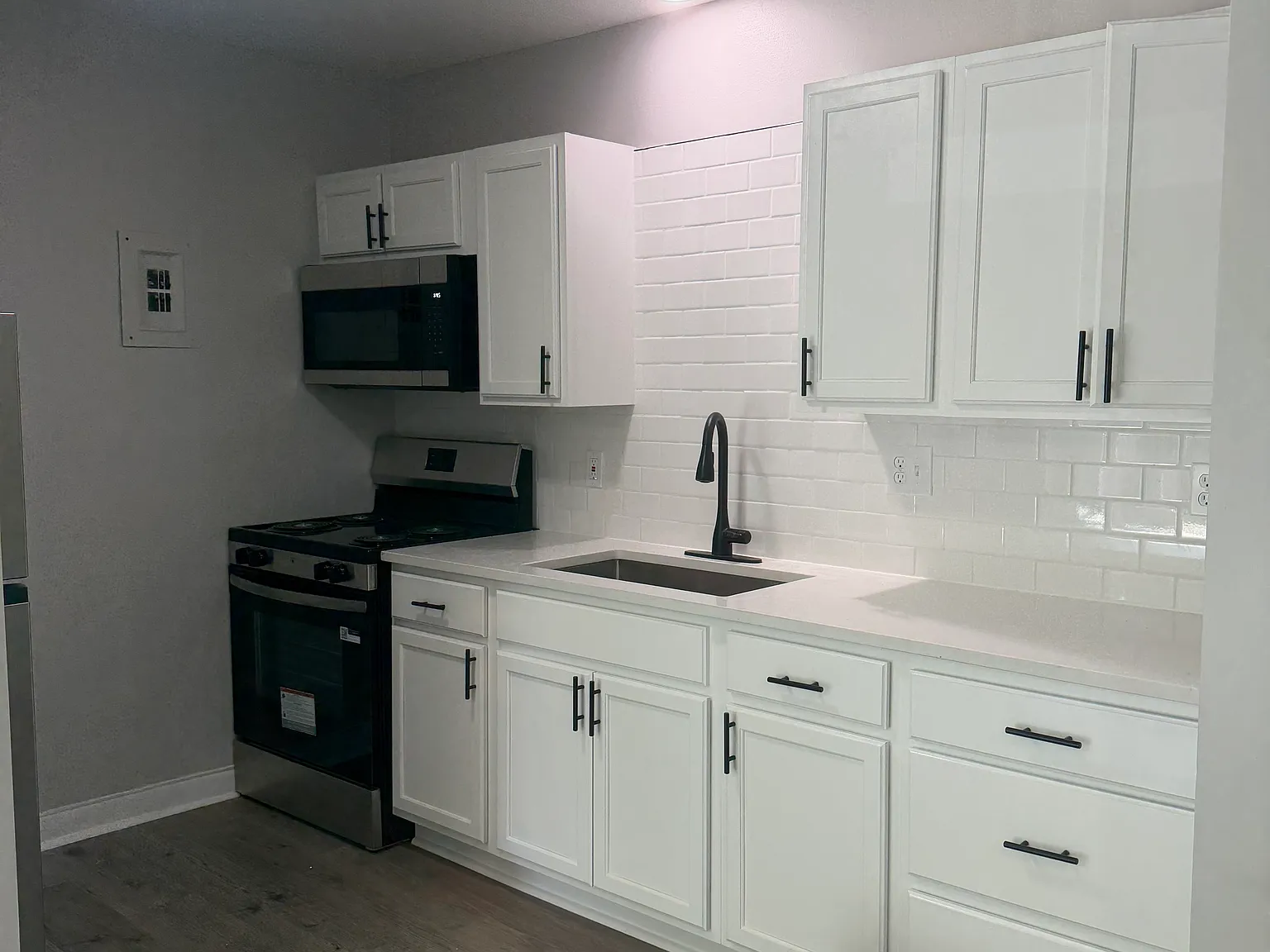 1 bed, $925 — Photo 2
