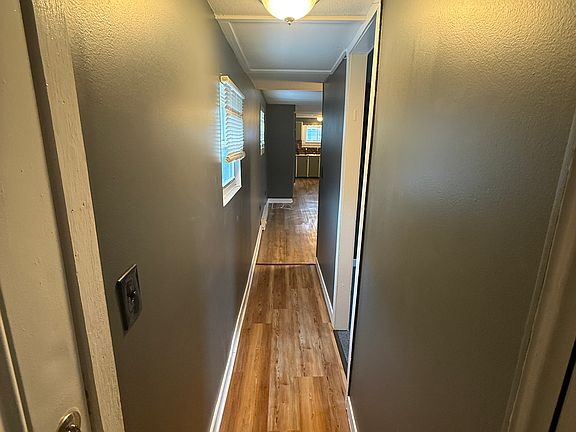 4th image of 10 Bradroy Ct