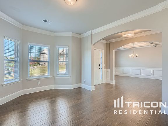4th image of 3675 Rifflewood Way