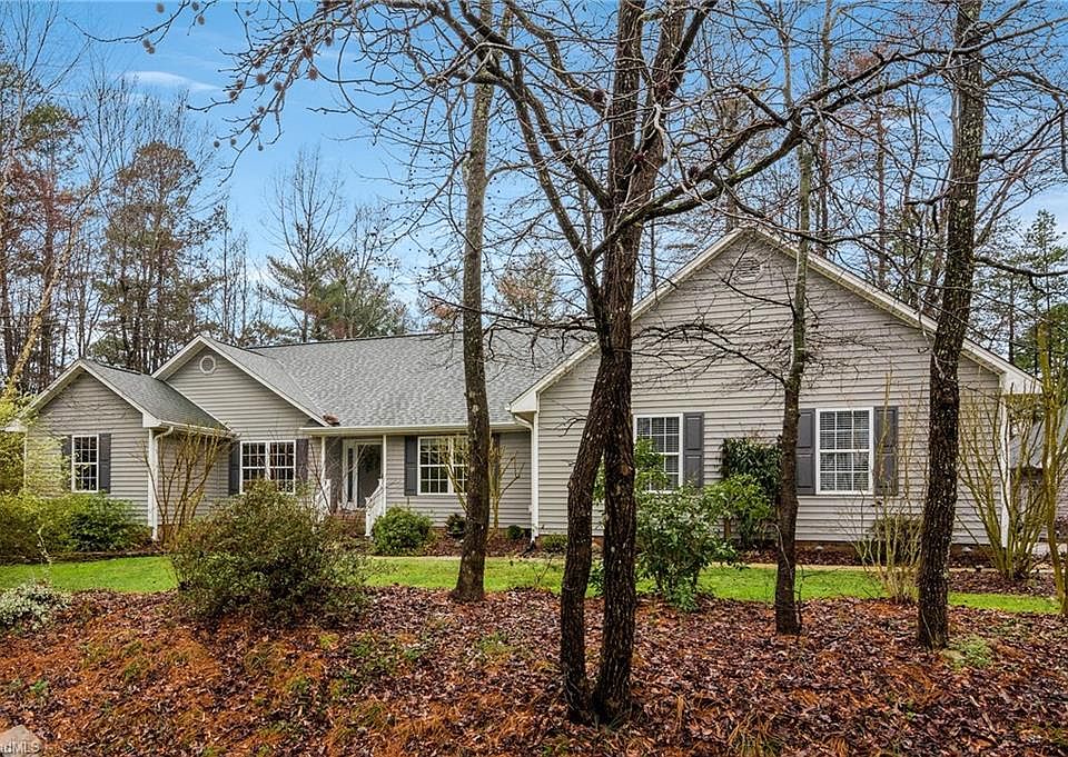 1st image of 4500 Woodsfield Dr