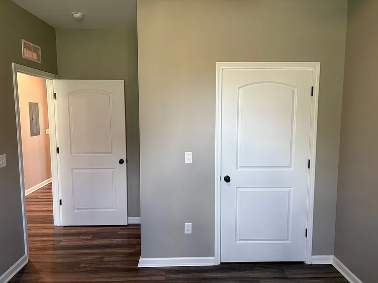 232 Calumet Dr — Photo 7