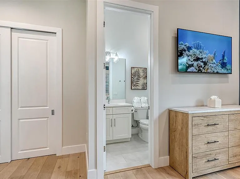 1537 Siesta Dr — Photo 45