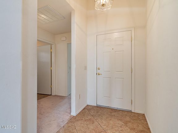 2nd image of 504 W Calle Paso Suave