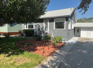 11945 S 21st Ave, Crowsnest Pass, AB T0K0E0