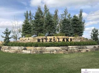 3249 Bryan Shore Dr, Fremont, NE 68025