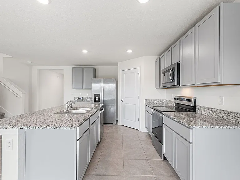5106 Plumeria Dr — Photo 5