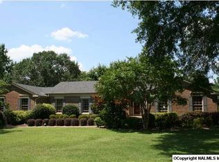 1201 Lakewood Dr NW, Hartselle, AL 35640
