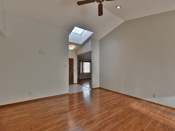 3rd image of 12371 Rose Ln