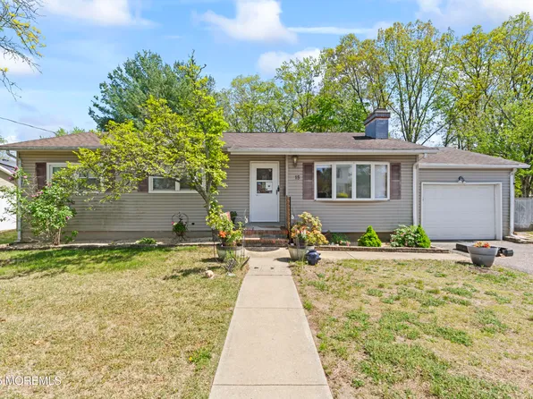 15 Vermont Avenue, Jackson, NJ 08527