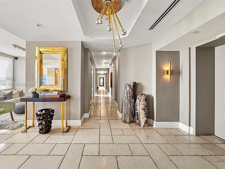 5801 Collins Ave #Penthouse 1600 — Photo 33