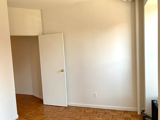 Rented by Compass | media 13