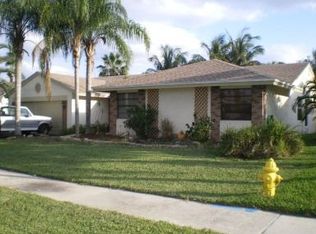 14510 Fairfax Pl, Davie, FL 33325