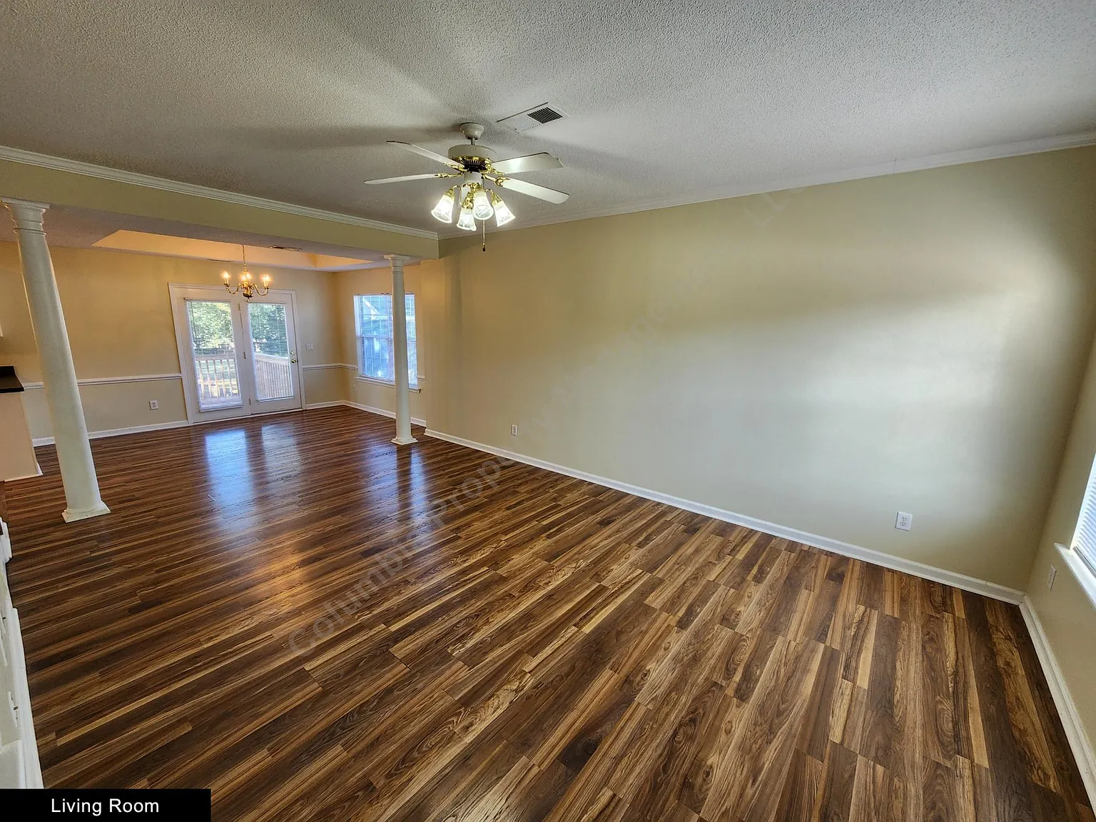 3 bed, 2.5 bath, 1500 sqft, $1,850 — Photo 3