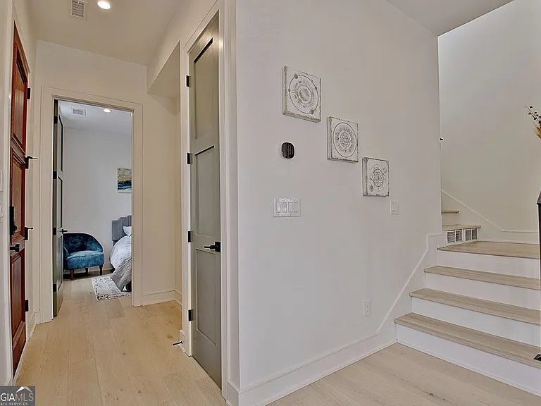180 High St — Photo 12