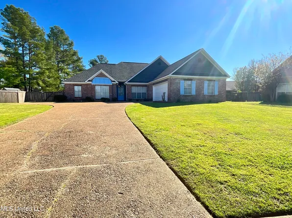 110 Hillmont Cir, Clinton, MS 39056